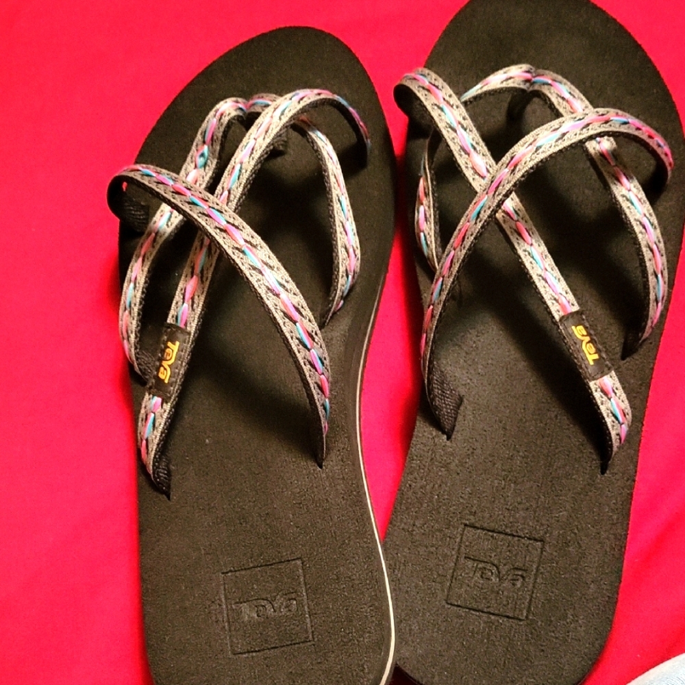 Womens Teva Olowahu Flip Flops